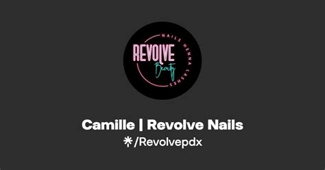 Camille (@revolvenailsbeauty) .